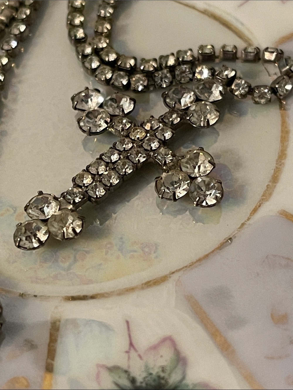 1950’s Soldered Glass Rhinestone Cross Statement Choker Necklace - Picture 8 of 8